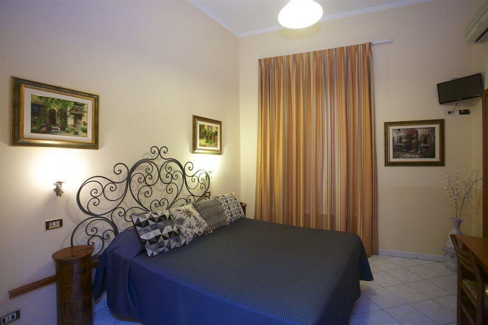 Nicolas Inn Рим Экстерьер фото