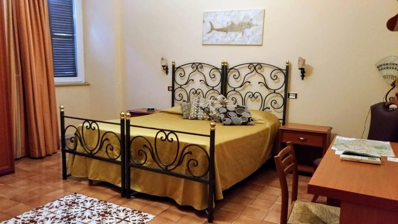 Nicolas Inn Рим Экстерьер фото