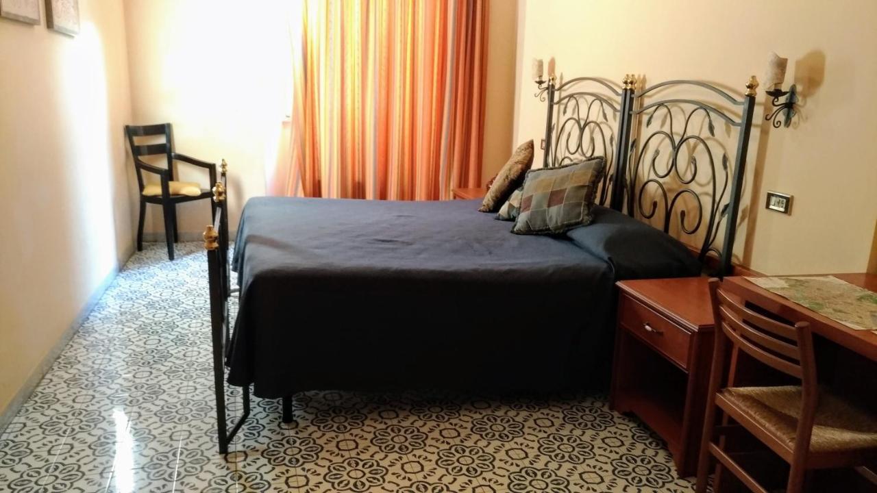 Nicolas Inn Рим Экстерьер фото
