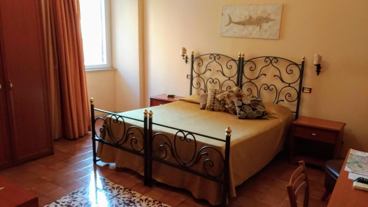 Nicolas Inn Рим Экстерьер фото